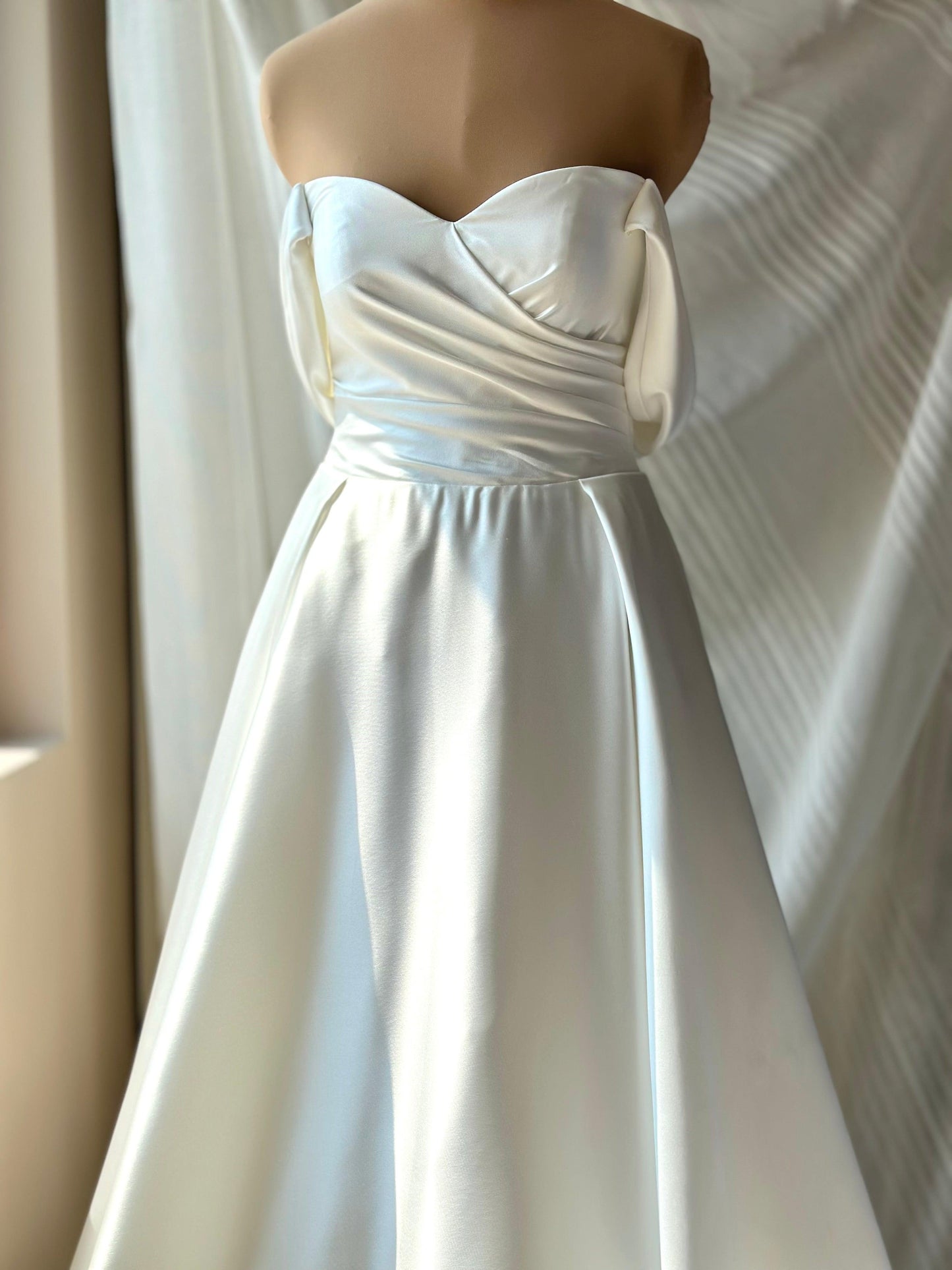 Elegant A-line wedding dress Off the shoulder Alyson - Dresses Dioma