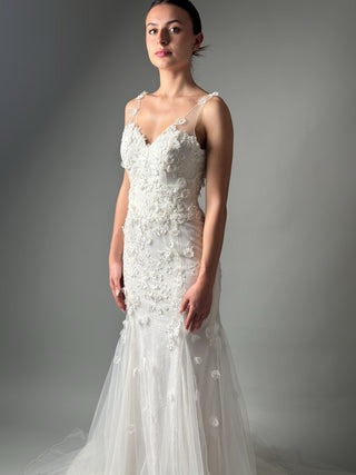 V Neck Mermaid Lace Wedding Dress with Open Back
