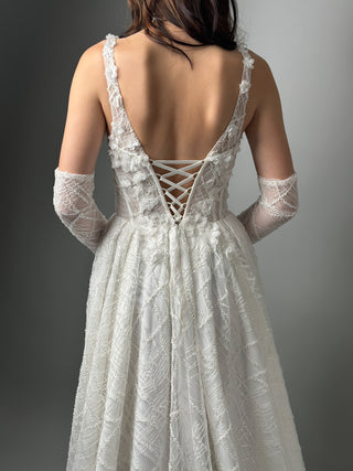 Lace Modern A-line wedding gown CELINE with gloves - Dresses Dioma