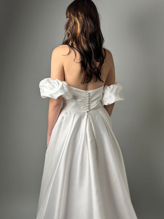 Elegant Classic Luxury Mikado A-line Wedding Dress Amelia - Dresses Dioma