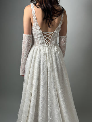 Lace Modern A-line wedding gown CELINE with gloves - Dresses Dioma