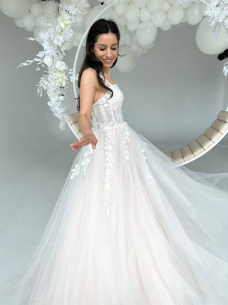 Floral Tulle Wedding Dress - In Stock - Dresses Dioma