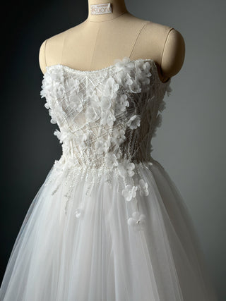 Luxury Floral Lace Wedding Dress A-line Off Shoulder