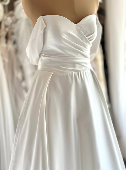 Elegant A-line wedding dress Off the shoulder Alyson - Dresses Dioma