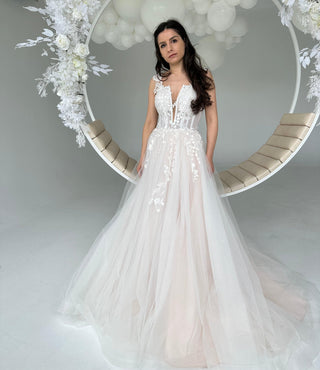 Floral Tulle Wedding Dress - In Stock - Dresses Dioma