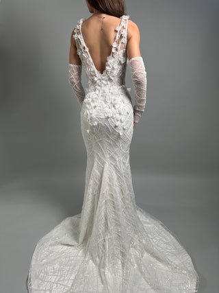 Floral Modern Deep V Mermaid Wedding Gown Open Back - Dresses Dioma