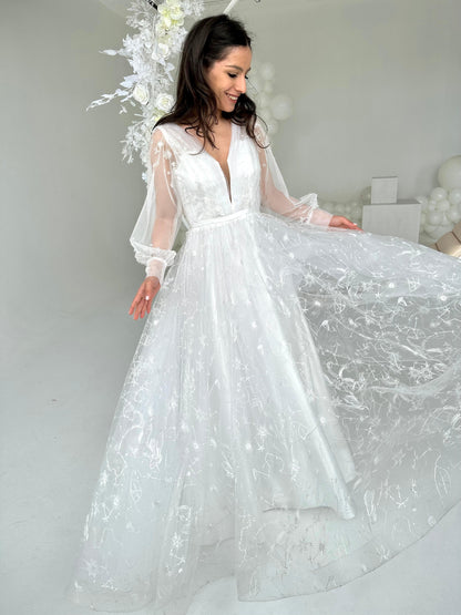 Celestial Stars Moon wedding dress with long sleeves - Dresses Dioma