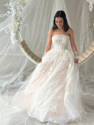 A-line Tulle Lace bridal gown Nadya - Dresses Dioma