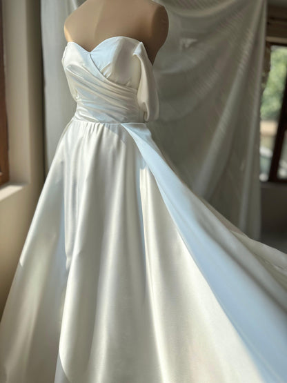 Elegant A-line wedding dress Off the shoulder Alyson - Dresses Dioma