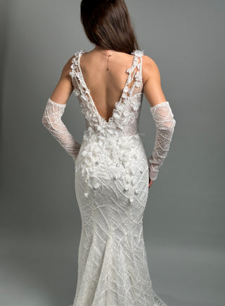 Floral Modern Deep V Mermaid Wedding Gown Open Back - Dresses Dioma