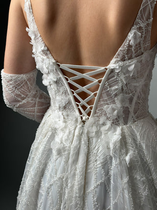 Lace Modern A-line wedding gown CELINE with gloves - Dresses Dioma