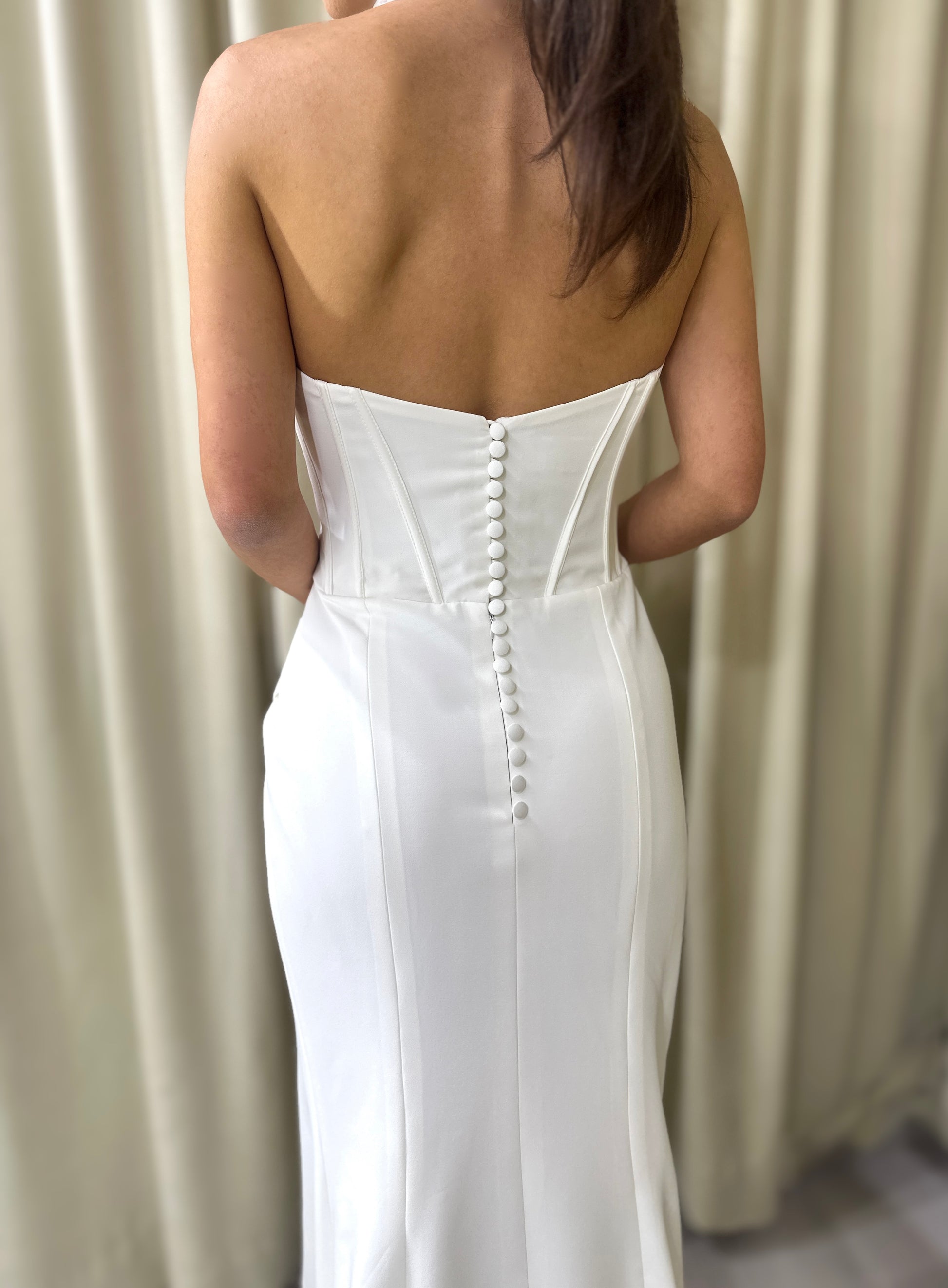 Crepe Mermaid Wedding Dress Minimalist, Sleek, & Modern Bridal Gown Katrine - Dresses Dioma