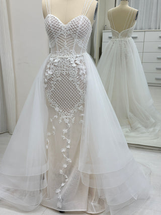 Elegant Romantic Lace Wedding Dress Low Back - Dresses Dioma