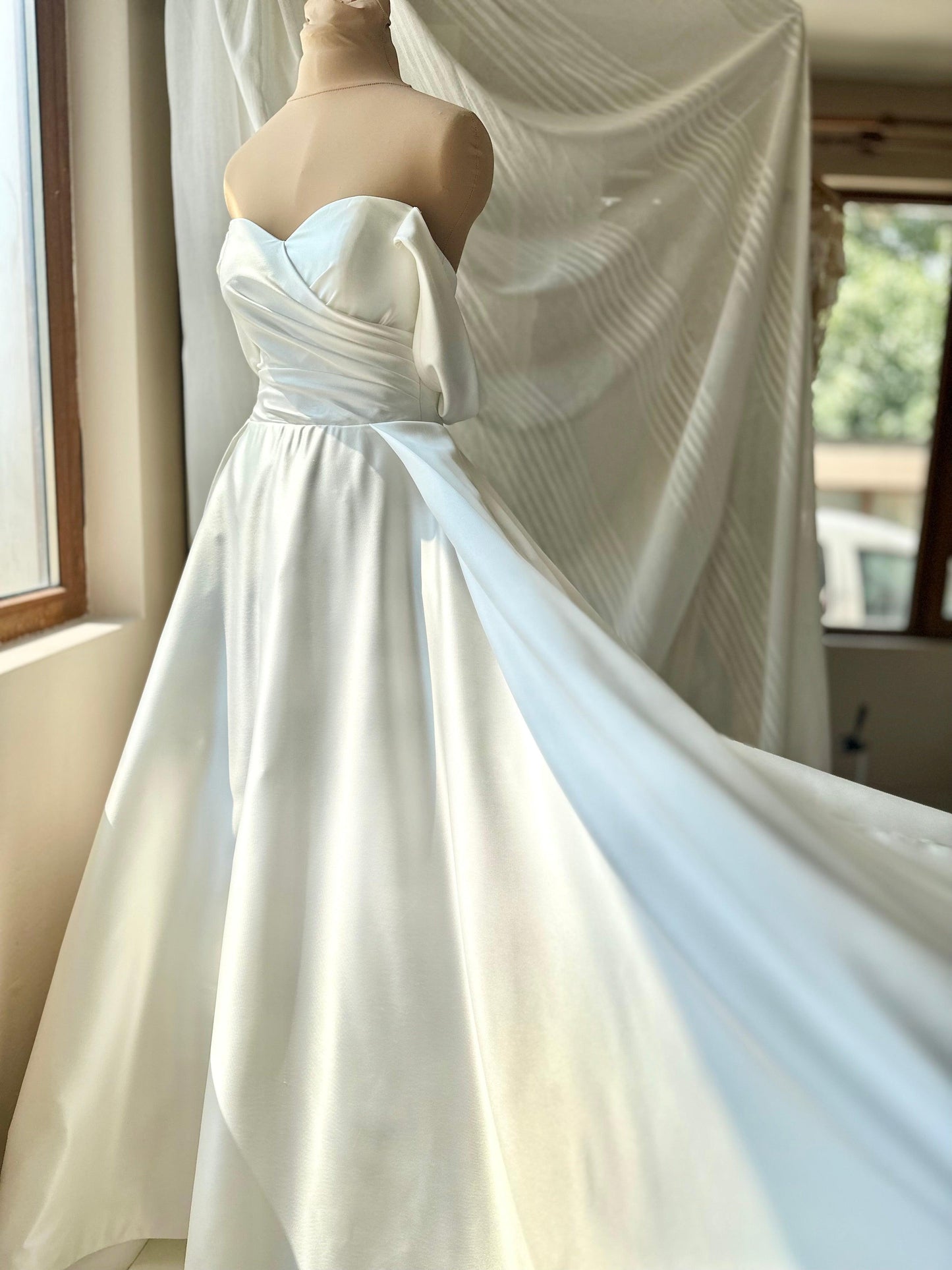 Elegant A-line wedding dress Off the shoulder Alyson - Dresses Dioma