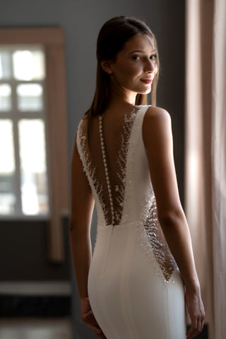 Elegant Mermaid Crepe wedding dress Grace with gloves