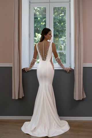 Elegant Mermaid Crepe wedding dress Grace with gloves