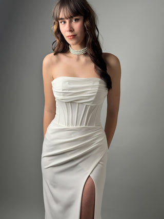 Crepe Mermaid Wedding Dress Minimalist, Sleek, & Modern Bridal Gown Katrine - Dresses Dioma