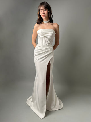 Crepe Mermaid Wedding Dress Minimalist, Sleek, & Modern Bridal Gown Katrine - Dresses Dioma