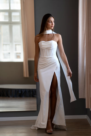 Minimalist Strapless Fit & Flare Crepe Wedding Dress