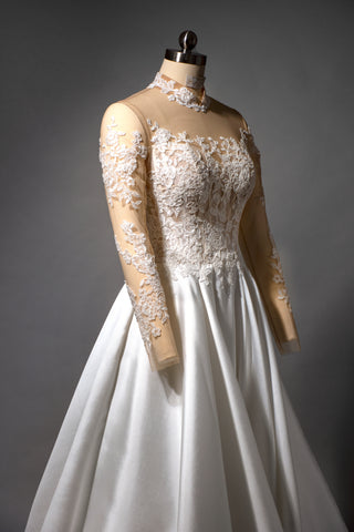 Modest Lace Wedding Dress Long Sleeve