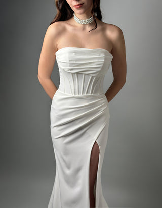 Crepe Mermaid Wedding Dress Minimalist, Sleek, & Modern Bridal Gown Katrine - Dresses Dioma