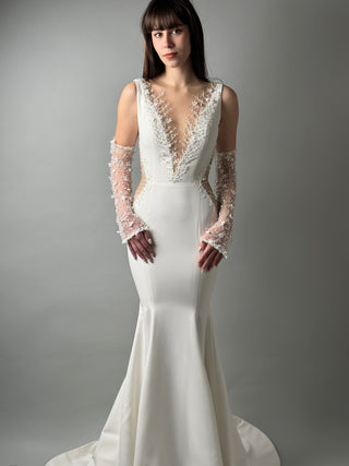 Elegant Mermaid Crepe wedding dress Grace with gloves